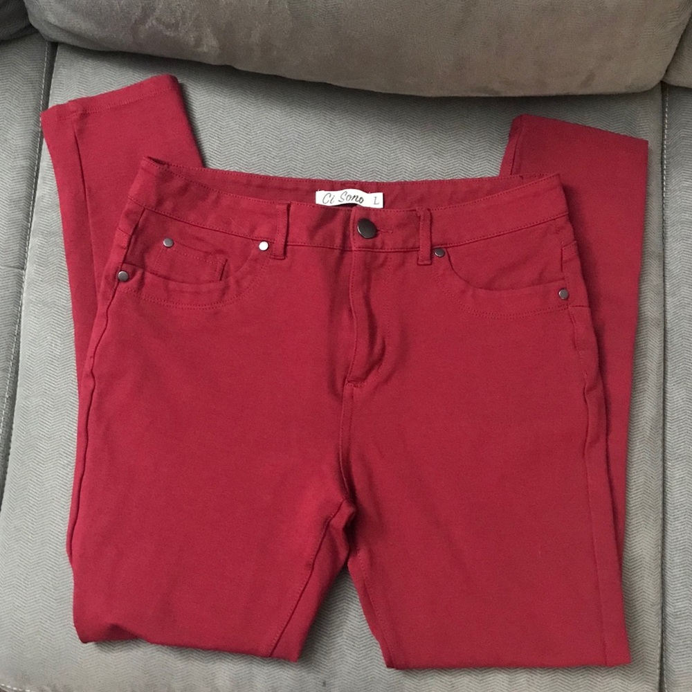 Dark red stretchy pants